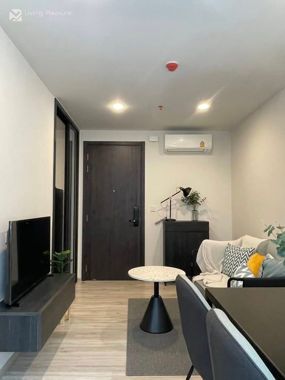 1 Bedroom condo for Rent I XT Huaykwang 3