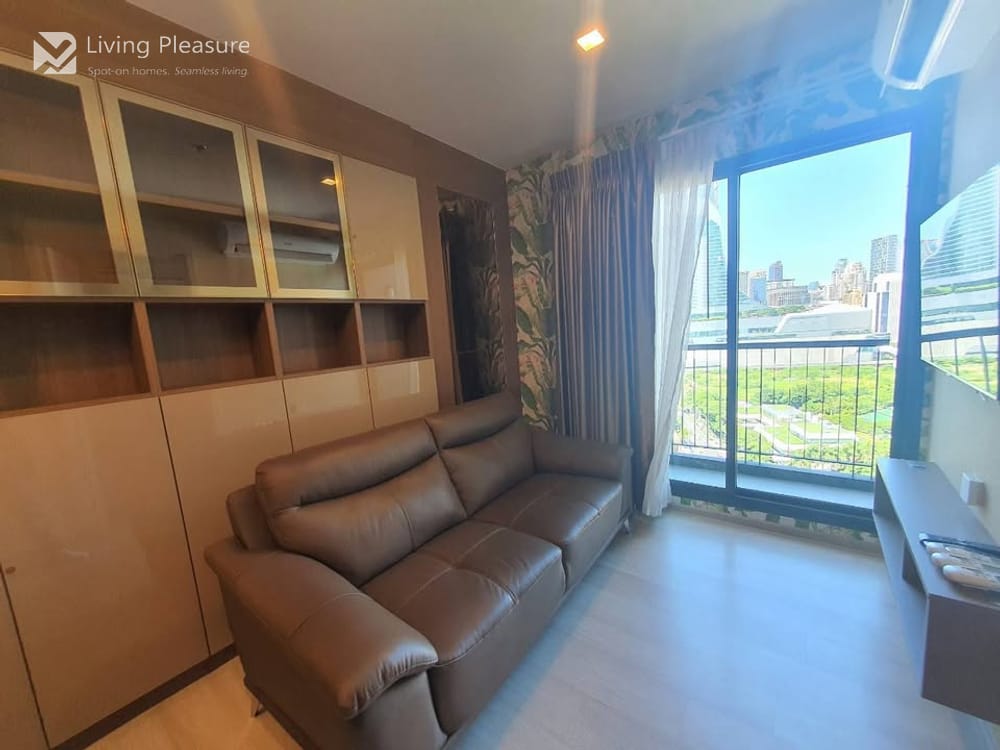 Stylish 2BR Condo for Sale/Rent at Life One Wireless near BTS Phloen Chit 2