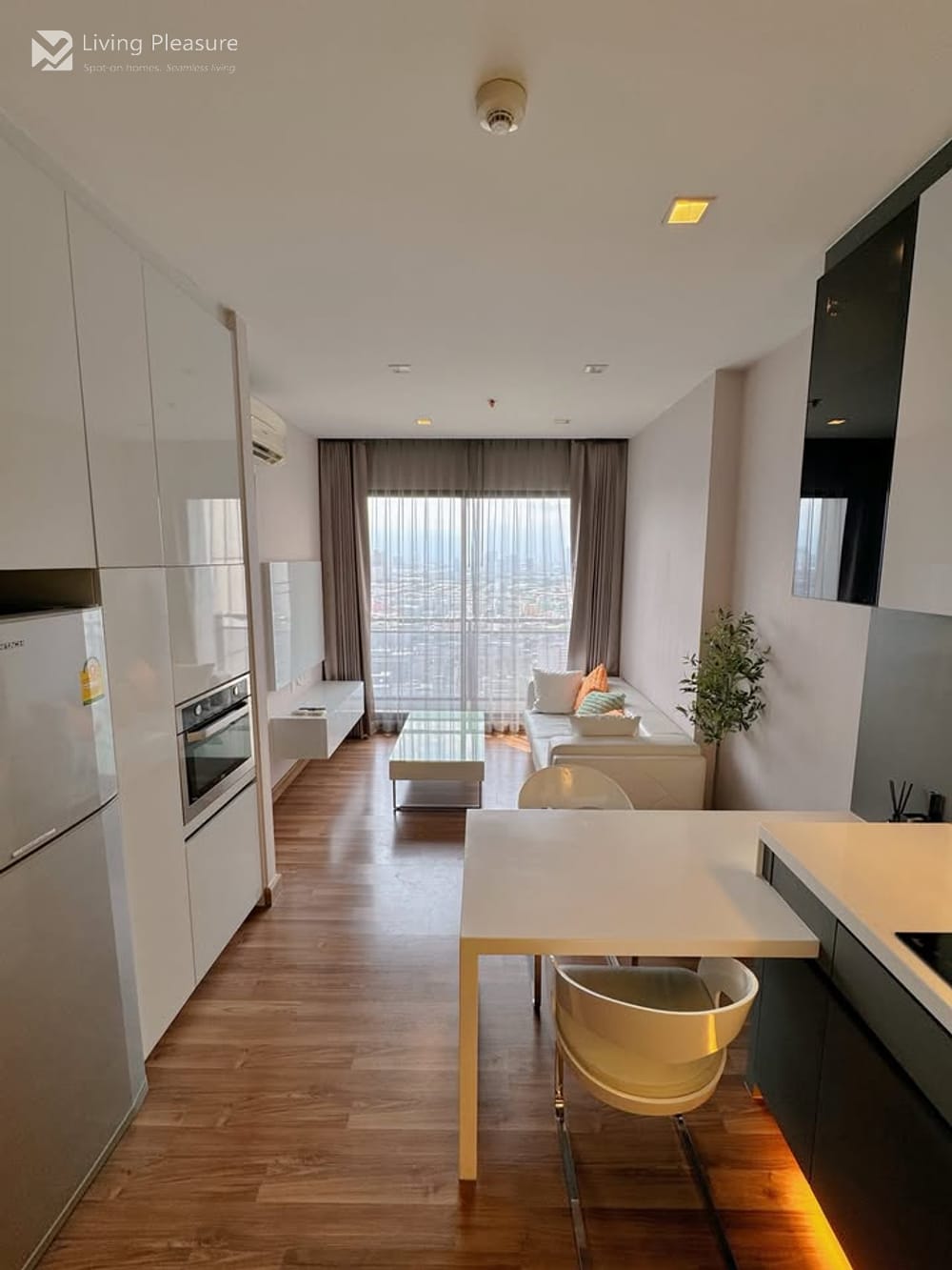 1 Bedroom condo for Rent & Sale I Ivy Ampio Ratchada 2