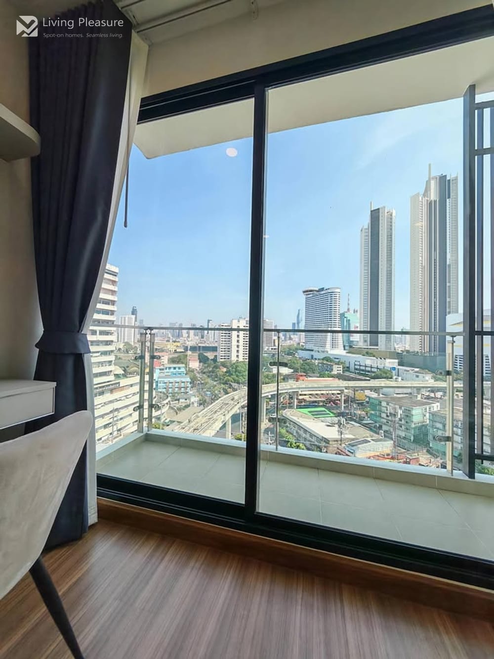 2 Bedrooms condo for Rent I Supalai Premier Charoen Nakhon 5