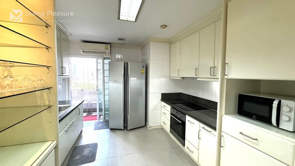 Spacious 3-Bedroom Condo for Sale and Rent near BTS Phrom Phong - Richmond Palace 6