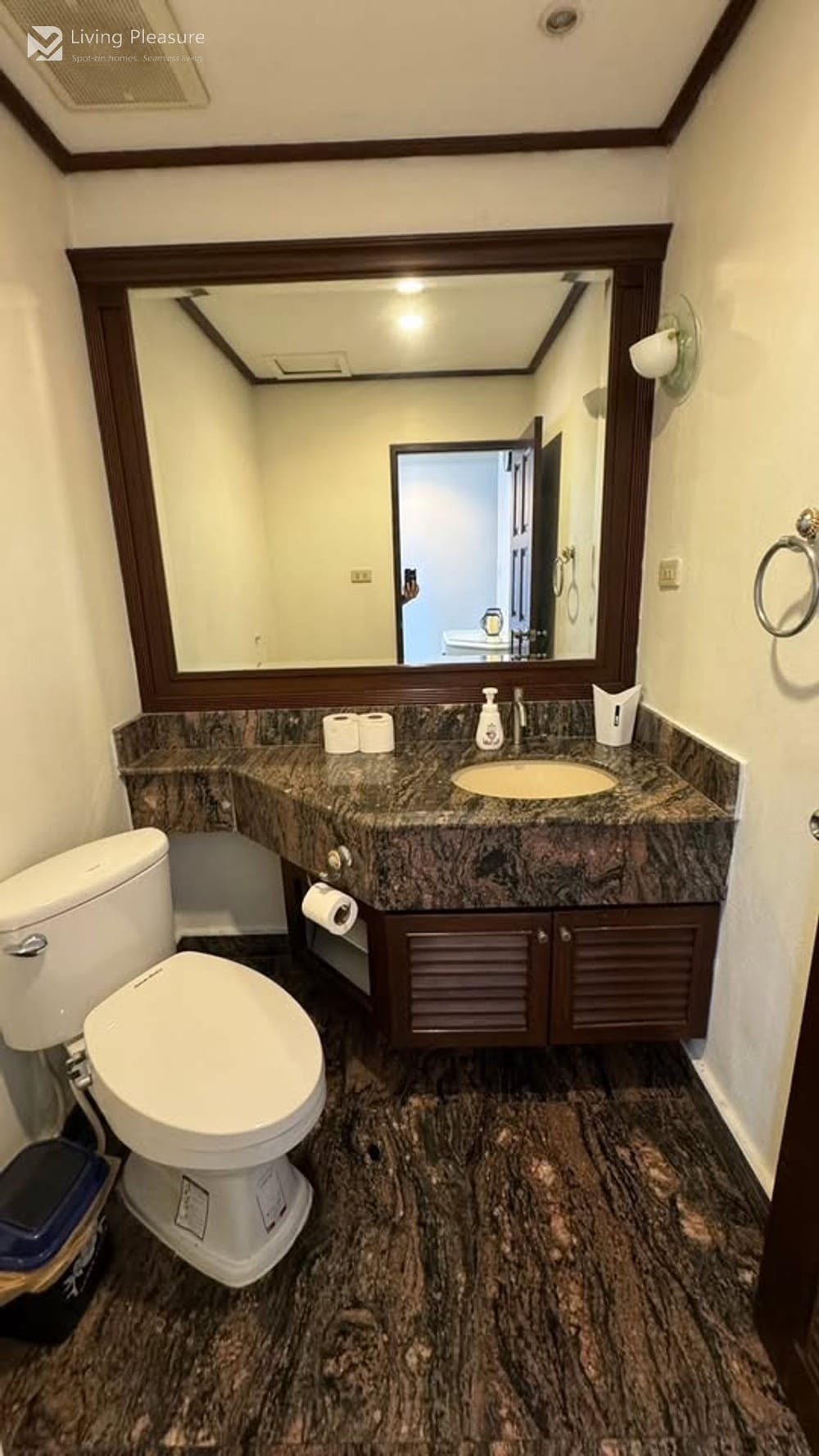 Spacious 3-Bedroom Condo for Sale and Rent near BTS Phrom Phong - Richmond Palace 18