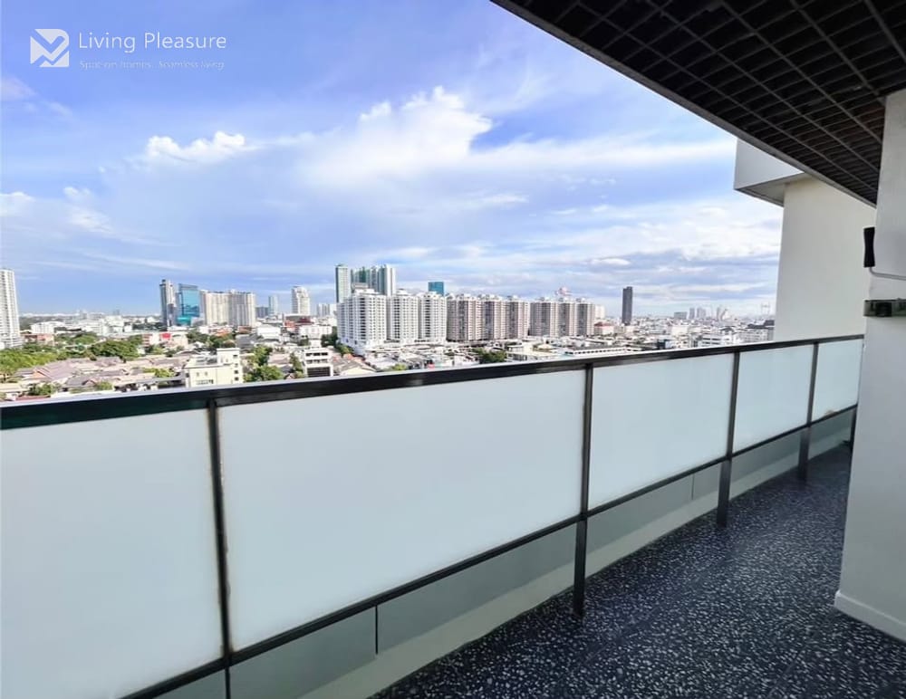 2-Bedroom Condo for Rent at Baan Nonzee Condominium 7