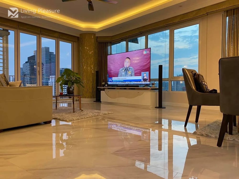 Luxurious 3-bedroom condo for Sale I Baan Rajprasong Condominium (Leasehold) 2