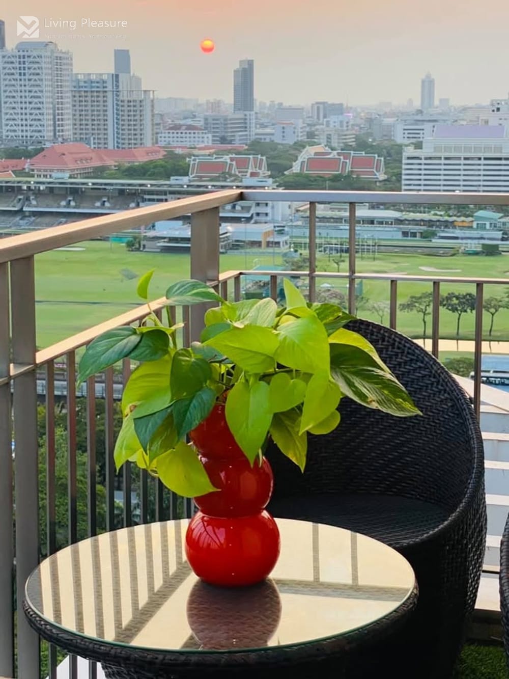 Luxurious 3-bedroom condo for Sale I Baan Rajprasong Condominium (Leasehold) 13