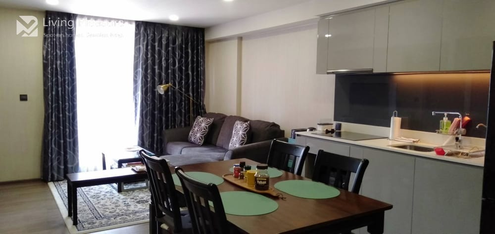 2-Bedroom Condo at Klass Sarasin - Rajdamri near BTS Ratchadamri 2