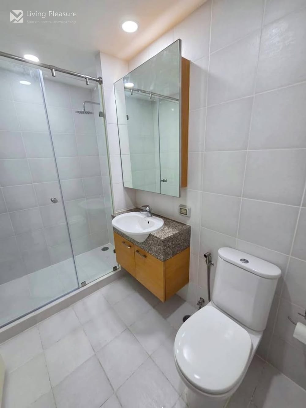 ให้เช่า 2 ห้องนอน คอนโด ใน แมนฮัตตัน ชิดลม (Manhattan Chidlom) 15