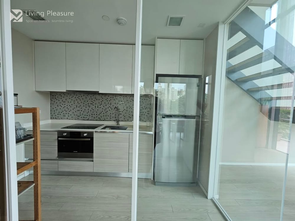 Spacious 2 Bedrooms Duplex for Rent I The Room Sukhumvit 21 12