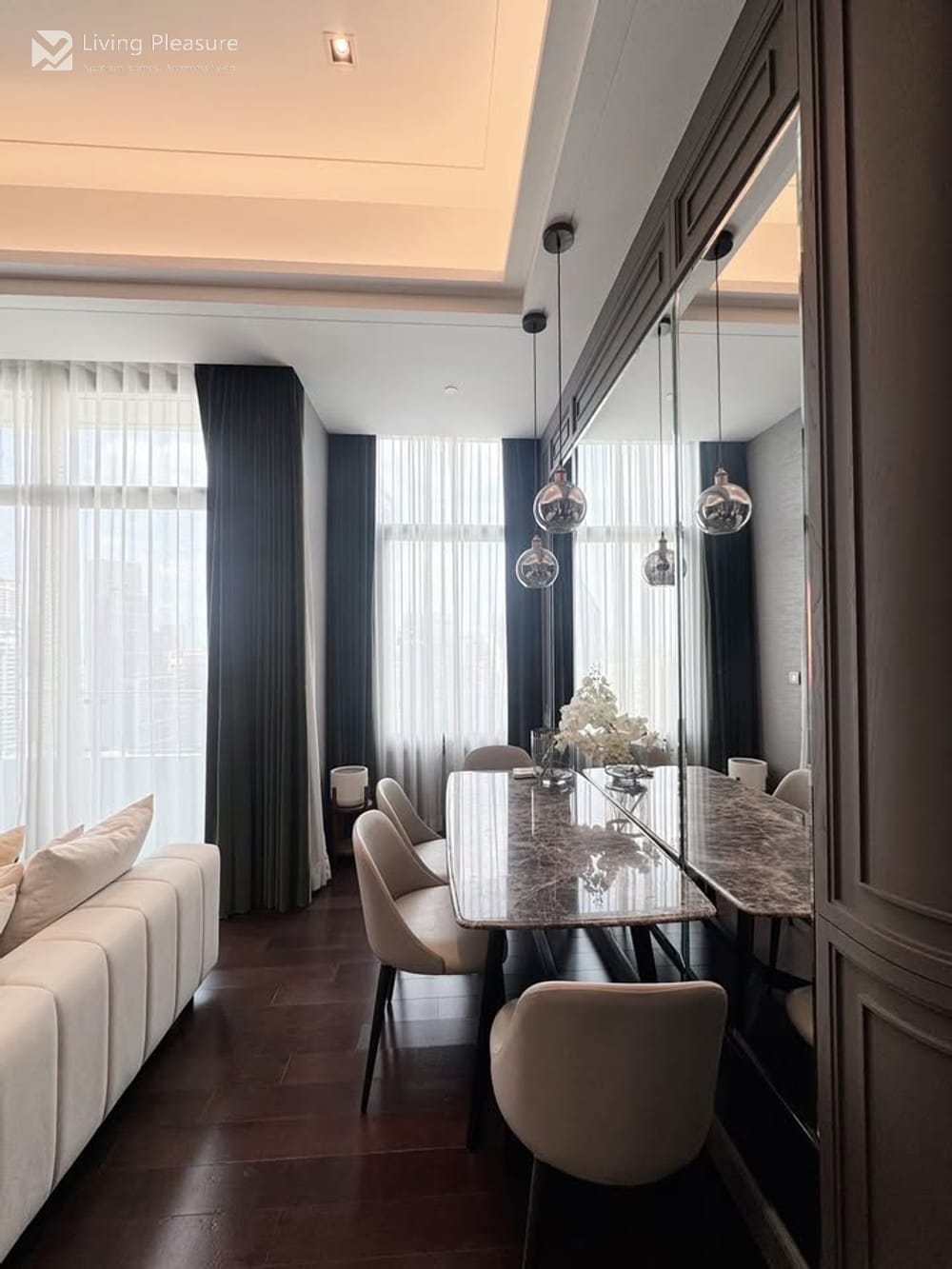 2-Bedroom Condo for Rent at The Diplomat 39 - Just 0.3 km from BTS Phrom Phong 3