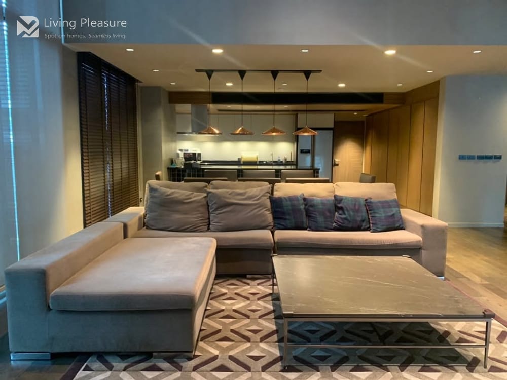 Spacious 3-Bedroom Duplex for Rent at Rende Sukhumvit 23, 0.4 km to MRT Sukhumvit 10