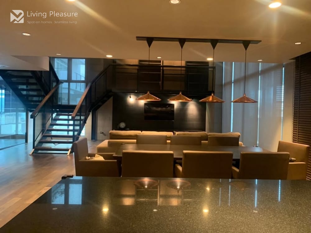 Spacious 3-Bedroom Duplex for Rent at Rende Sukhumvit 23, 0.4 km to MRT Sukhumvit 12