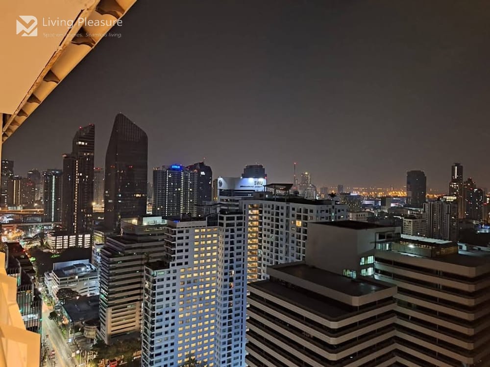 3 Bedroom Condo for Rent at Grand Park View - 0.7 km to MRT Sukhumvit 7