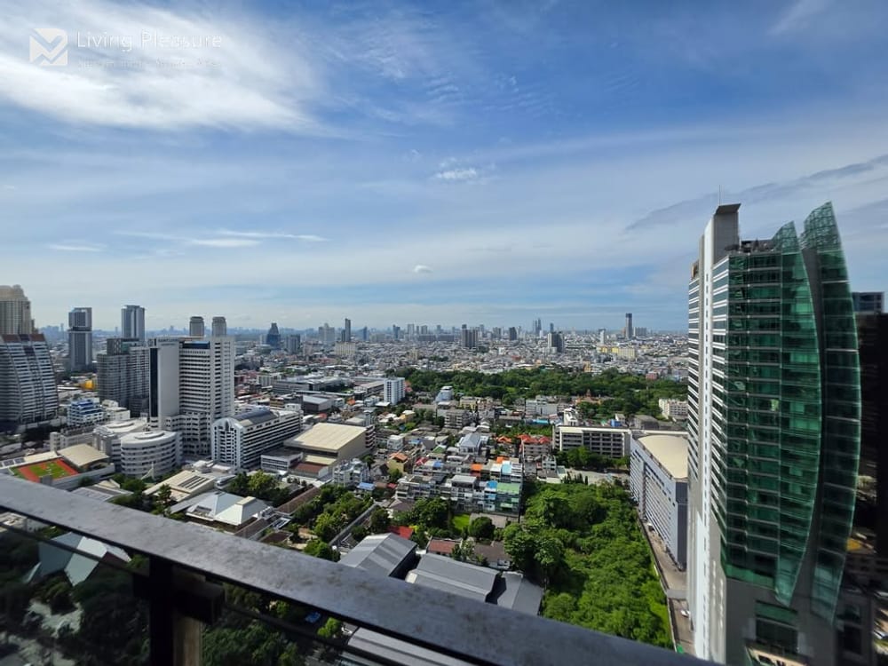 3-Bedroom Condo for Rent in ZZZ - The Diplomat Sathorn, Steps from BTS Surasak 11