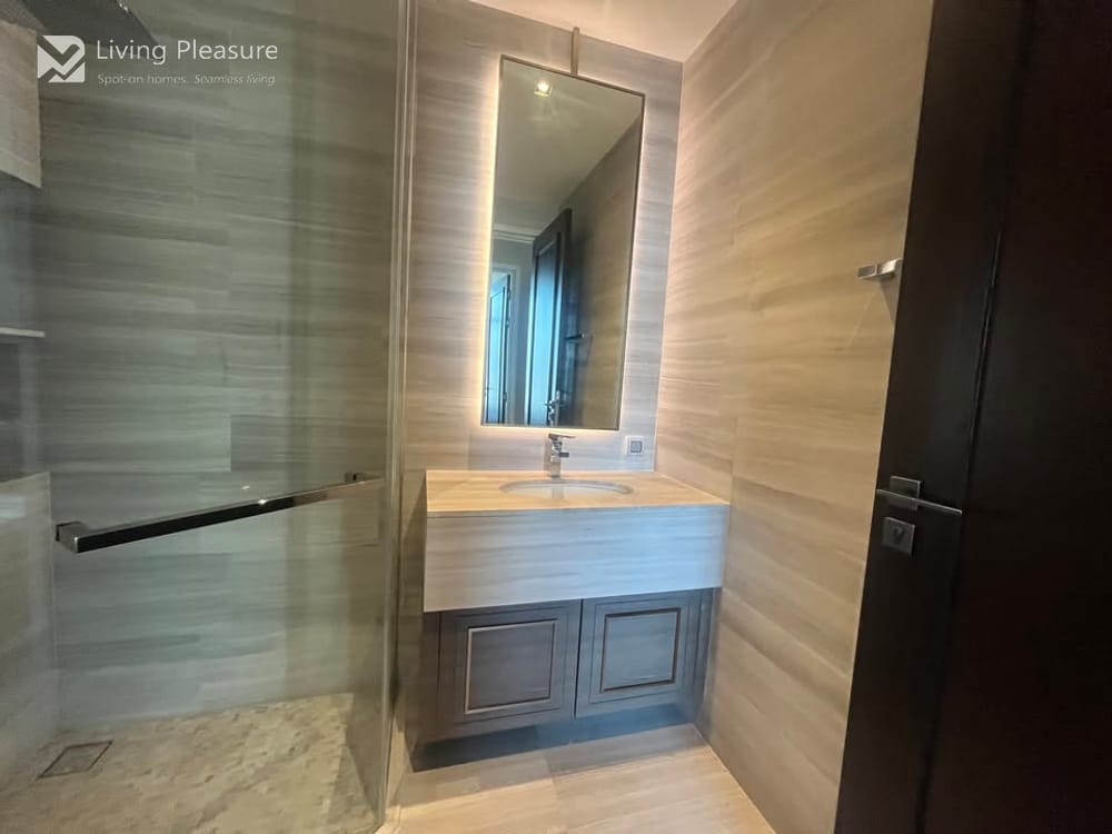 2-Bedroom Condo for Sale at The Diplomat 39, Steps from BTS Phrom Phong 4