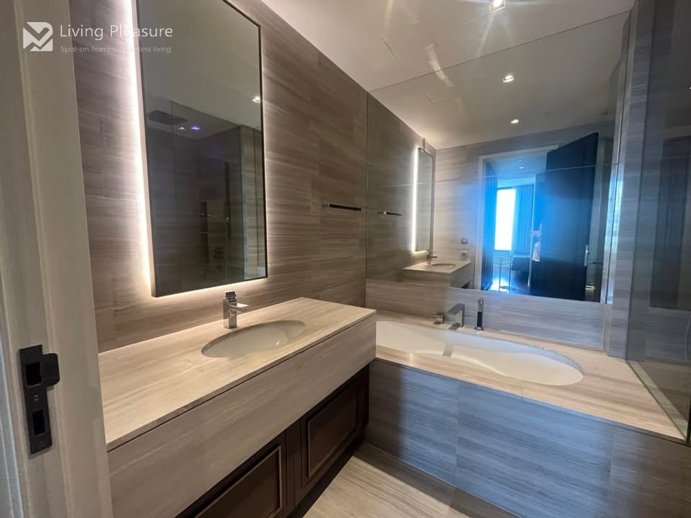 2-Bedroom Condo for Sale at The Diplomat 39, Steps from BTS Phrom Phong 6