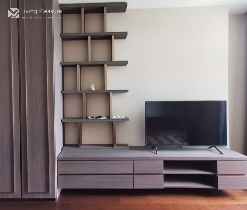 2-Bedroom Condo for Sale at The Diplomat 39, Steps from BTS Phrom Phong 9