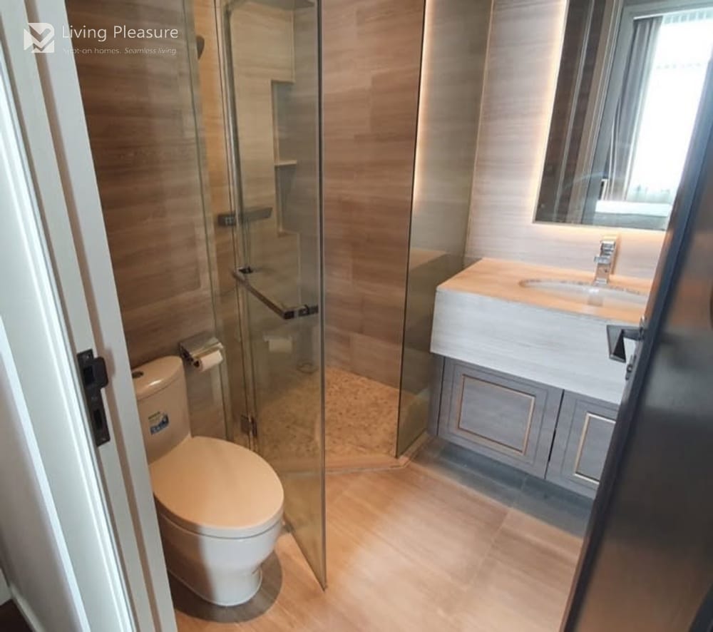 2-Bedroom Condo for Sale at The Diplomat 39, Steps from BTS Phrom Phong 10