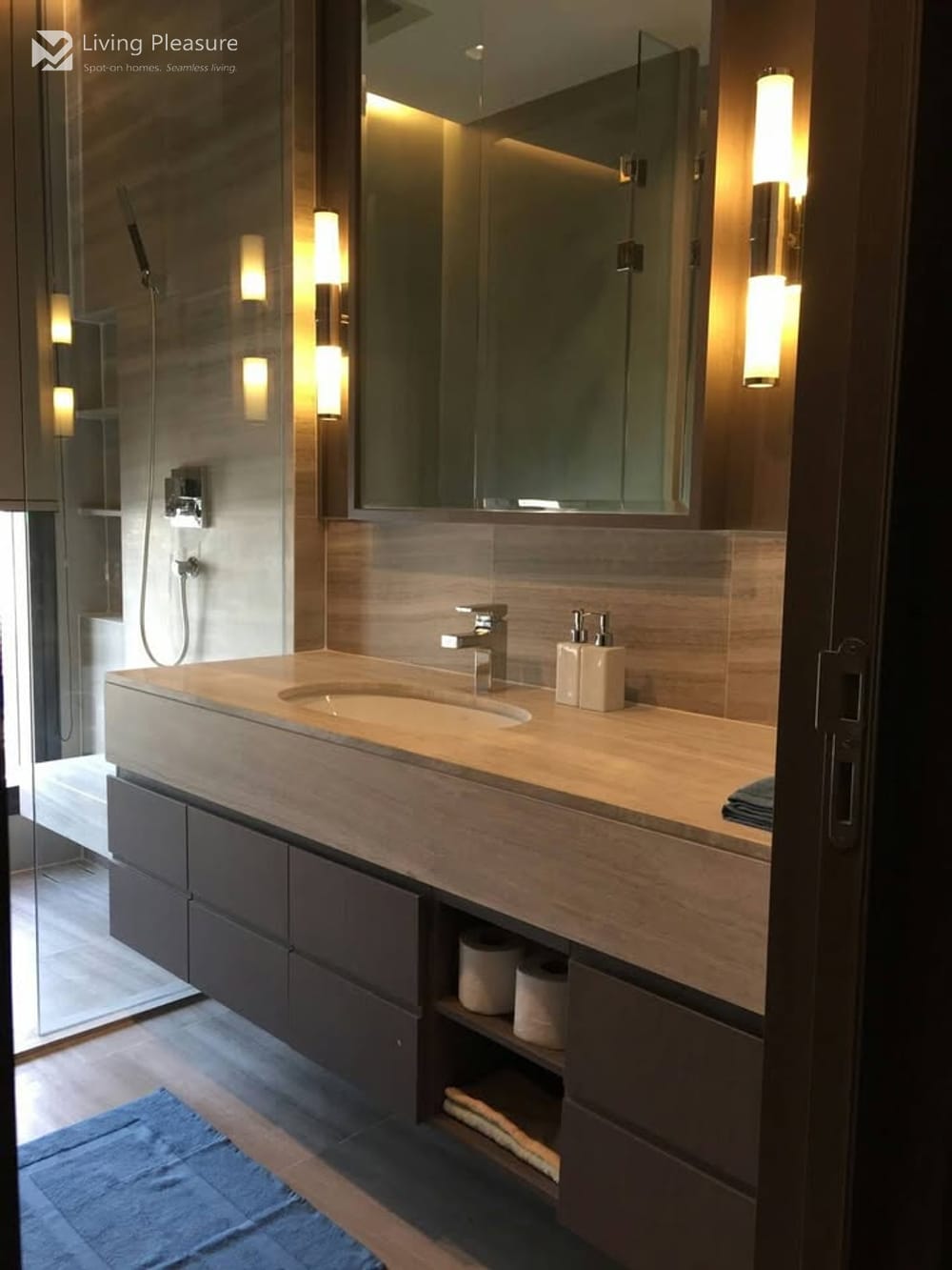 1-Bedroom Condo for Rent at ZZZ - The Diplomat Sathorn, Steps from BTS Surasak 7