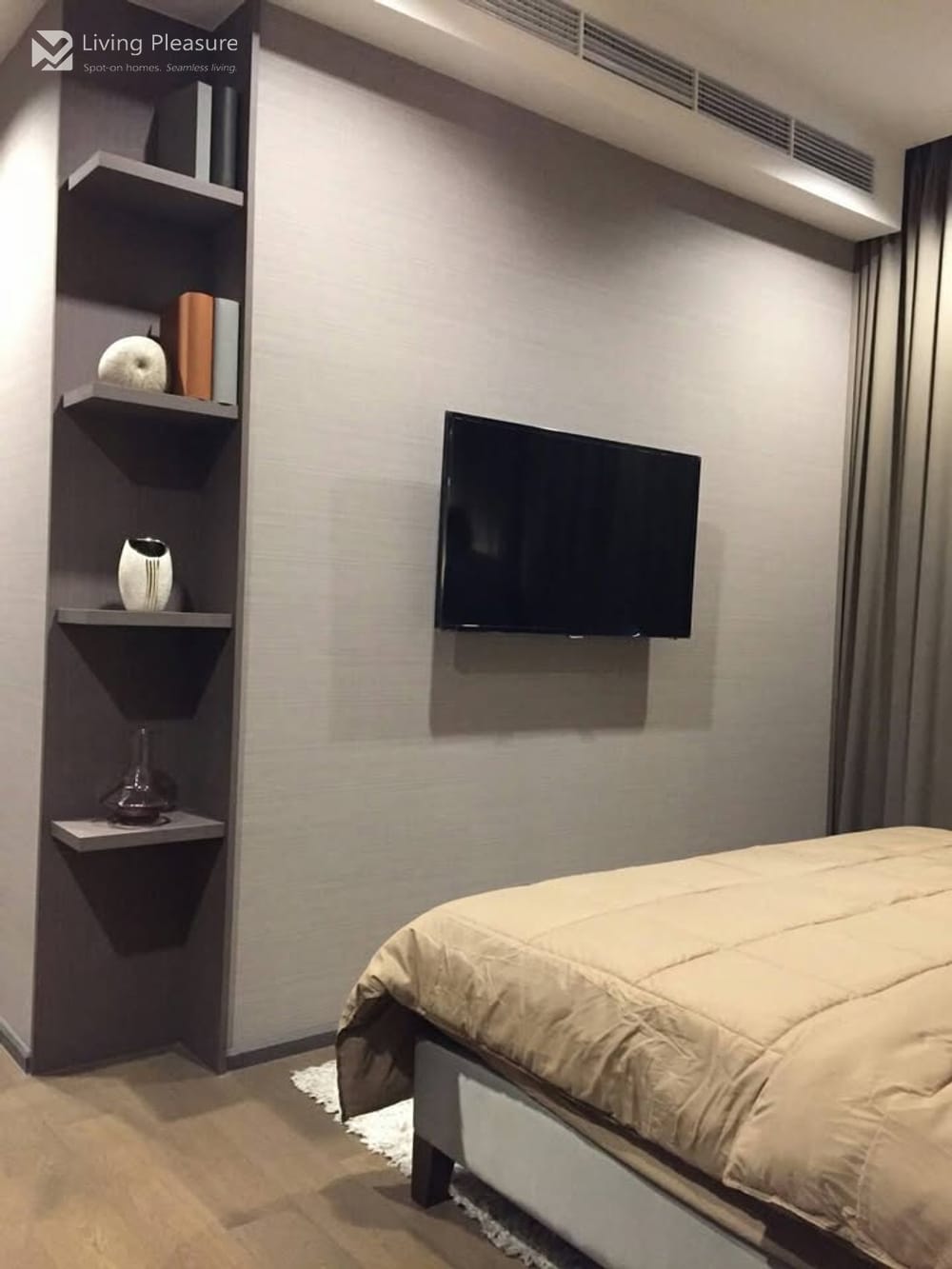 1-Bedroom Condo for Rent at ZZZ - The Diplomat Sathorn, Steps from BTS Surasak 11