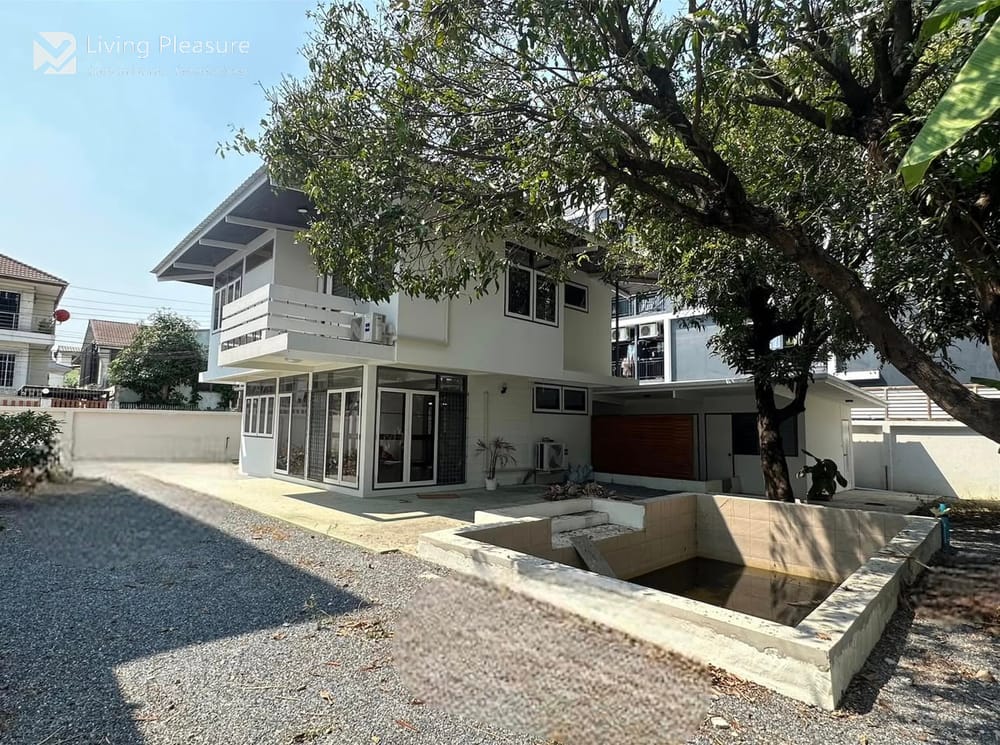 Detached House on Sukhumvit 60/1 10