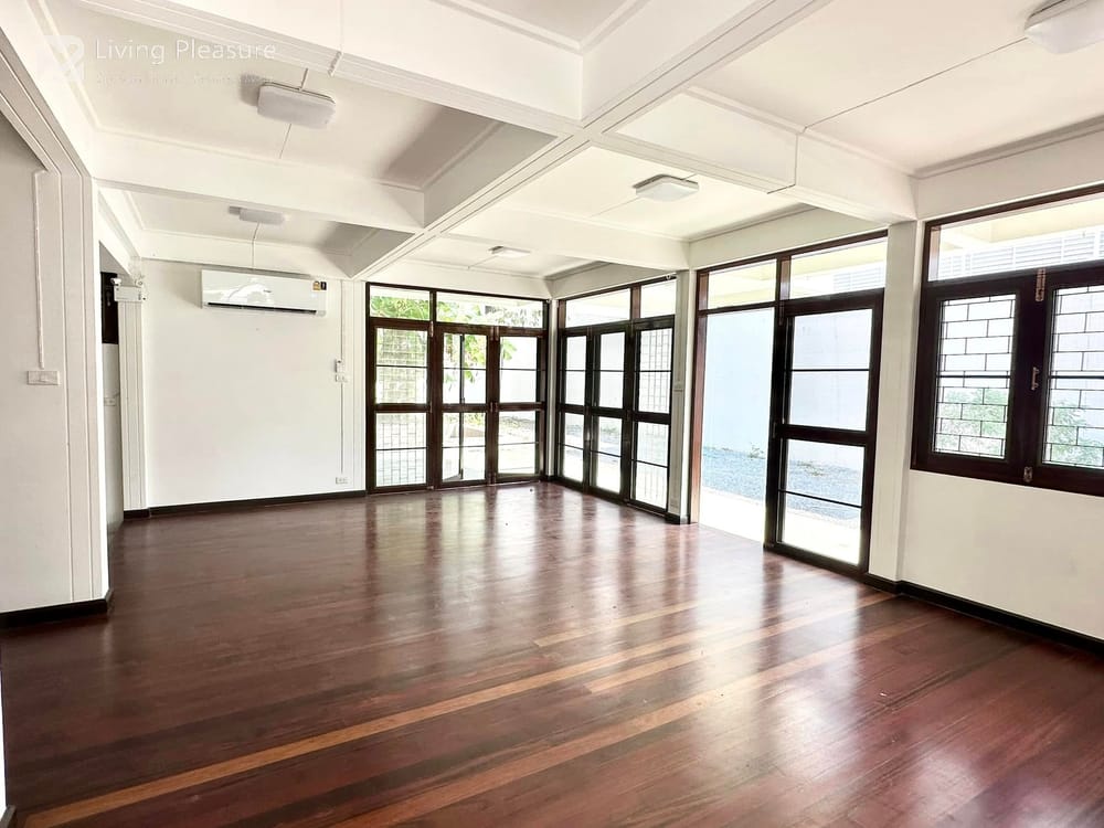 Detached House on Sukhumvit 60/1 3