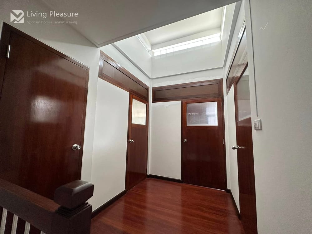 Detached House on Sukhumvit 60/1 4