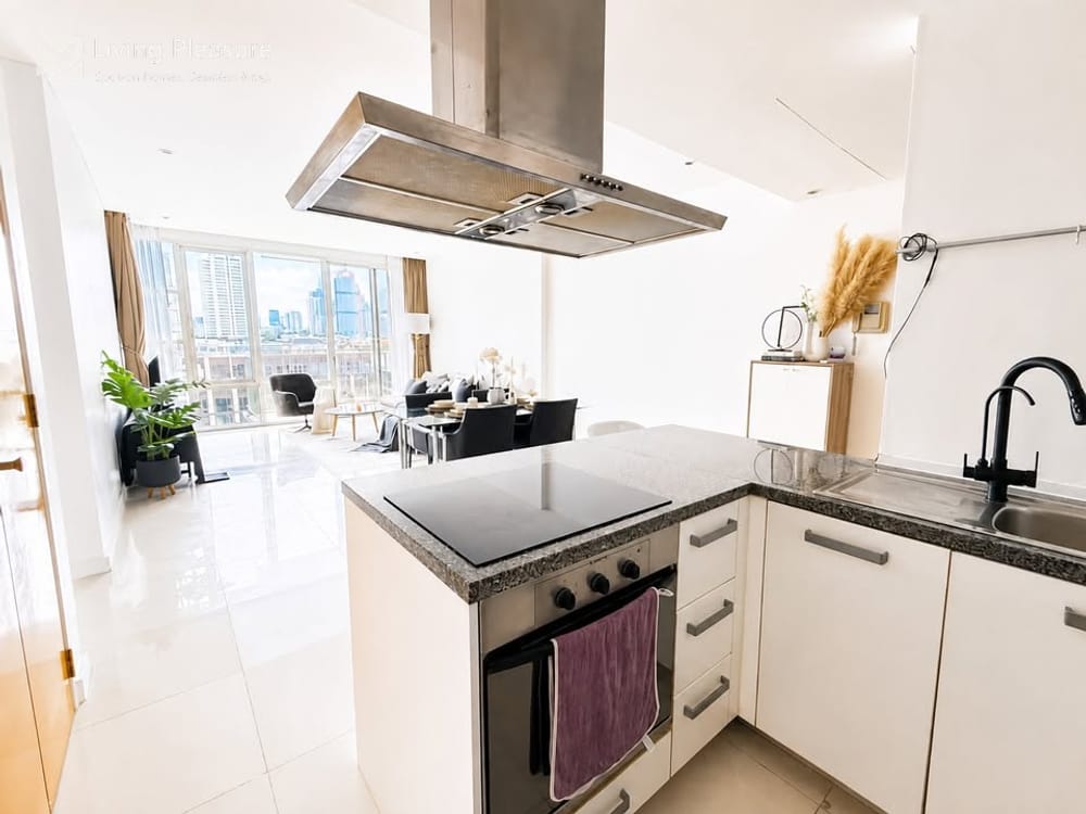 ขาย 2 ห้องนอน คอนโด ใน ฟูลเลอร์ตัน สุขุมวิท (Fullerton Sukhumvit) 24