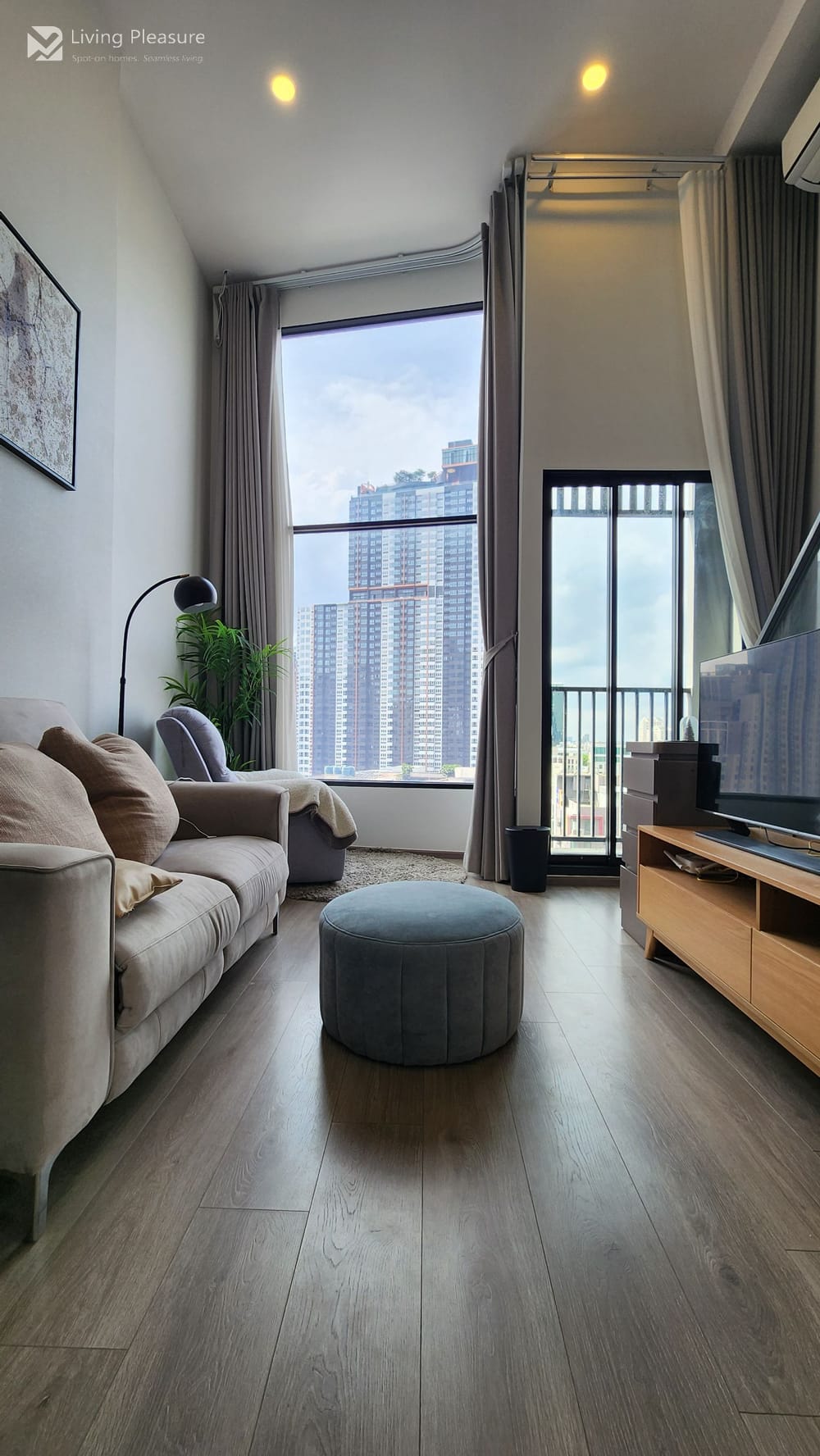 1 Bedroom (Loft) Condo for Rent I SOHO Bangkok Ratchada I MRT Huaykwang 2