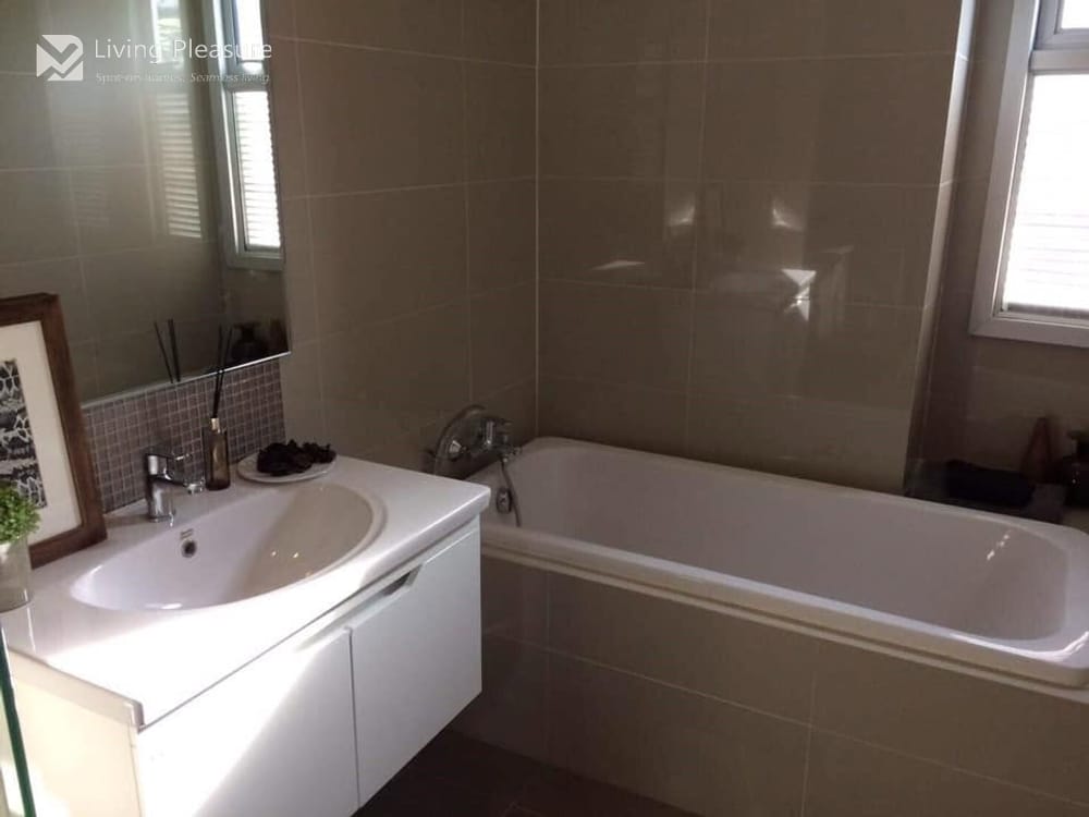 Pet-Friendly 2-Bedroom Condo for Sale or Rent at Maestro 39 near BTS Phrom Phong 5