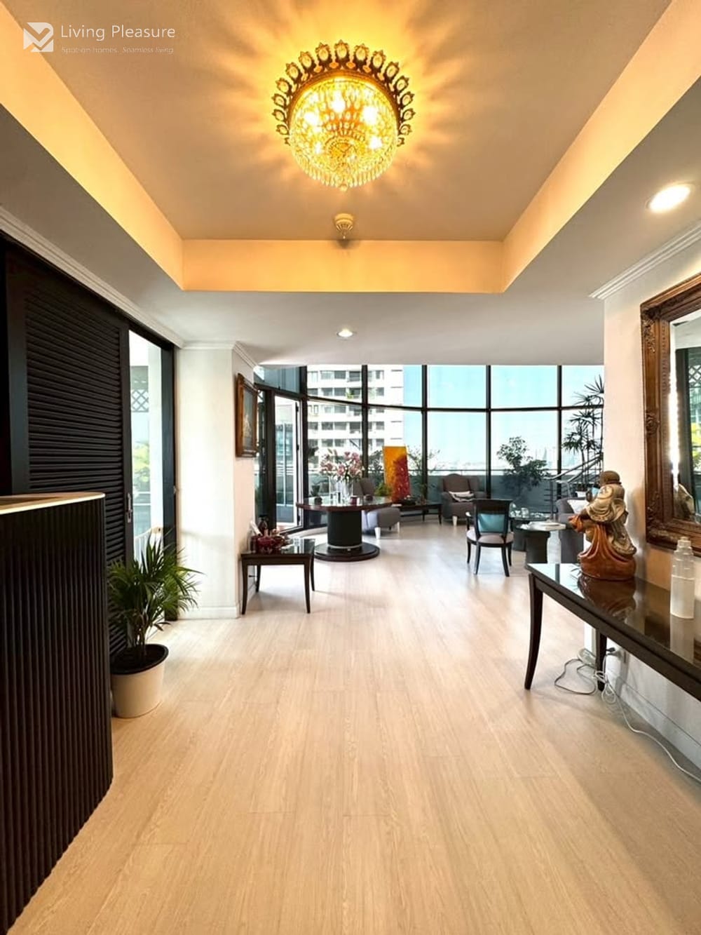 Spacious 3-Bedroom Penthouse for Rent at Supalai Place Sukhumvit 39 with City View 3