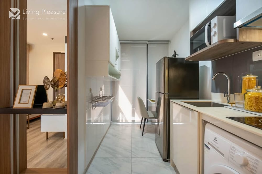 Modern Studio for Rent I Ideo Mobi Asoke I MRT Phetchaburi 10