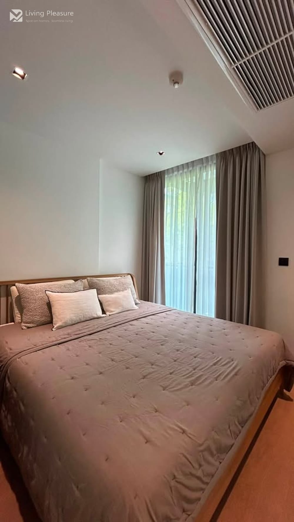 Luxury Japandi Studio Condo ( Slide-Door ) I Chalermnit Art De Maison I BTS Thonglor 14