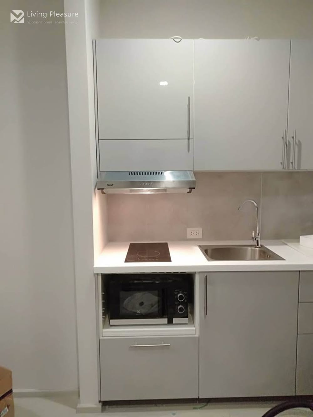 Modern Studio (Slide-Door) I Rent at Noble Ploenchit I BTS Phloen Chit 4