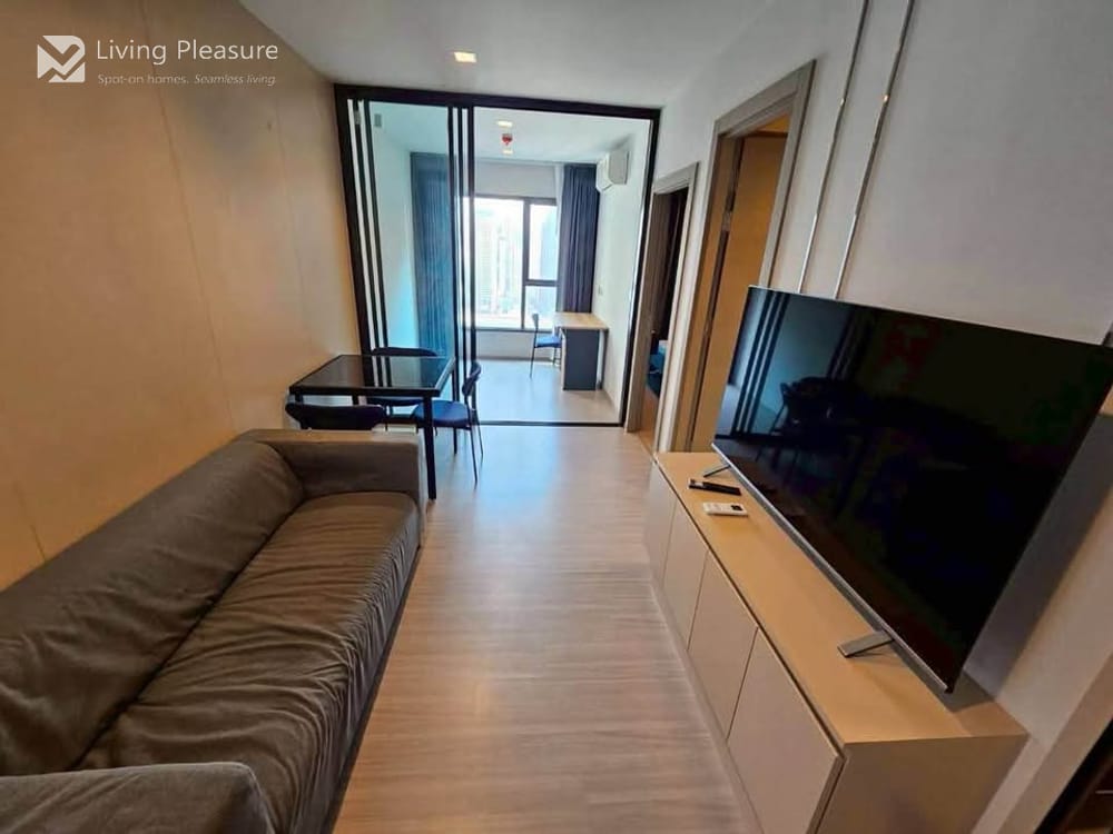 1-Bed Condo for Rent I Life Asoke Rama 9 IMRT Rama 9 2