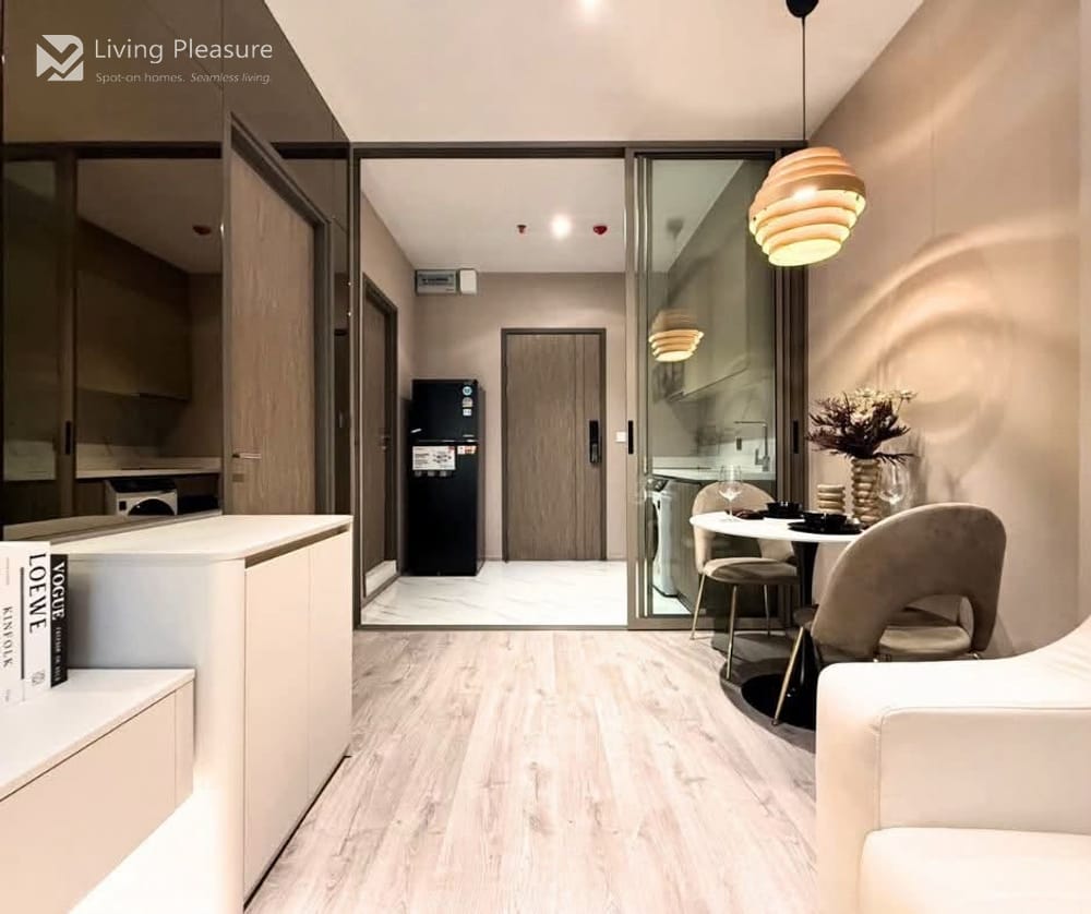 1 Bedroom Condo for Rent at RHYTHM Ekkamai - 0.4 km to BTS Ekkamai 11