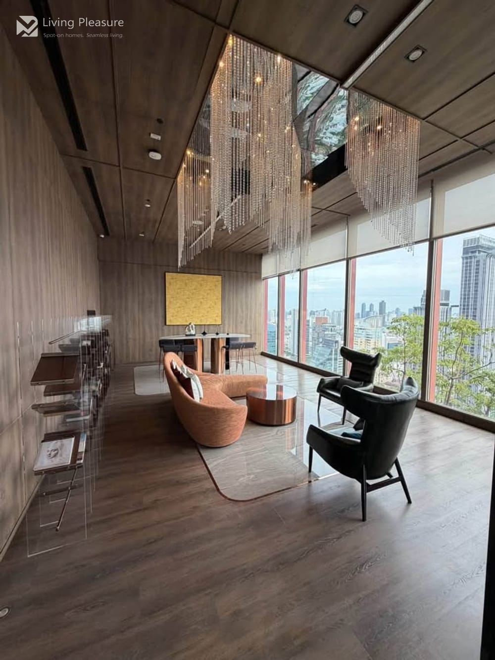 1 Bedroom Condo for Rent at RHYTHM Ekkamai - 0.4 km to BTS Ekkamai 19