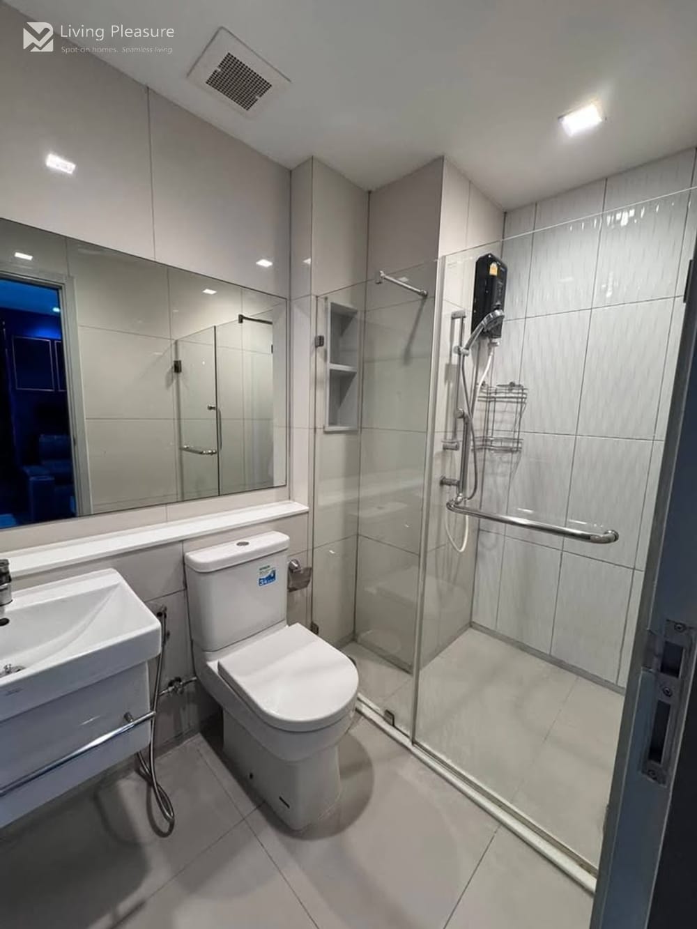 1-Bedroom Condo for Rent I Life Asoke Rama 9 I MRT Phra Ram 9 10