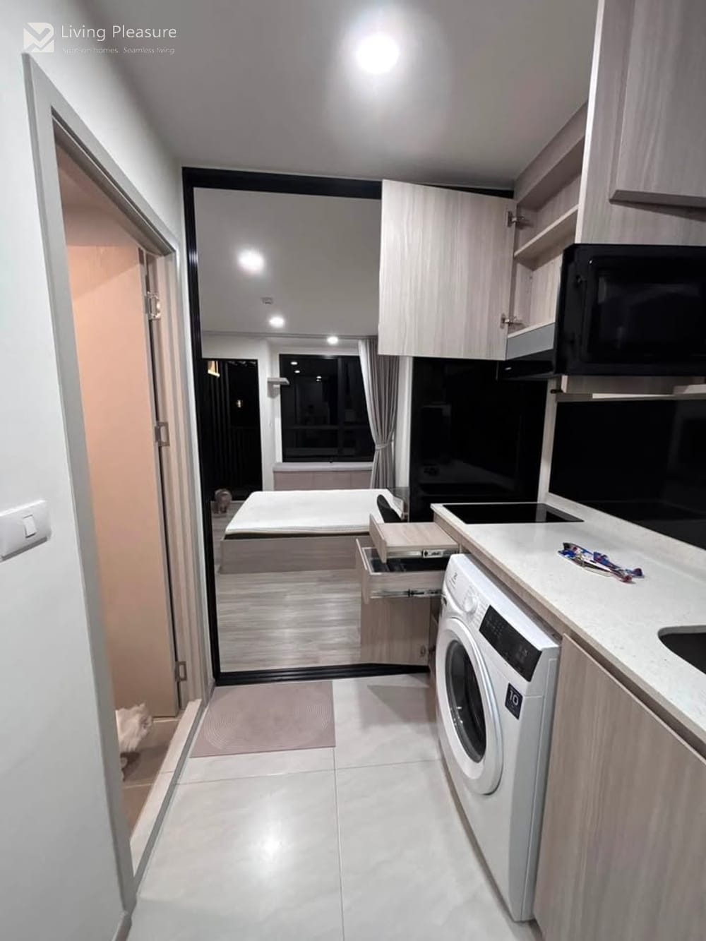 1-Bedroom Pet-Friendly Condo for Rent ณ Origin Play Sri Udom Station 6