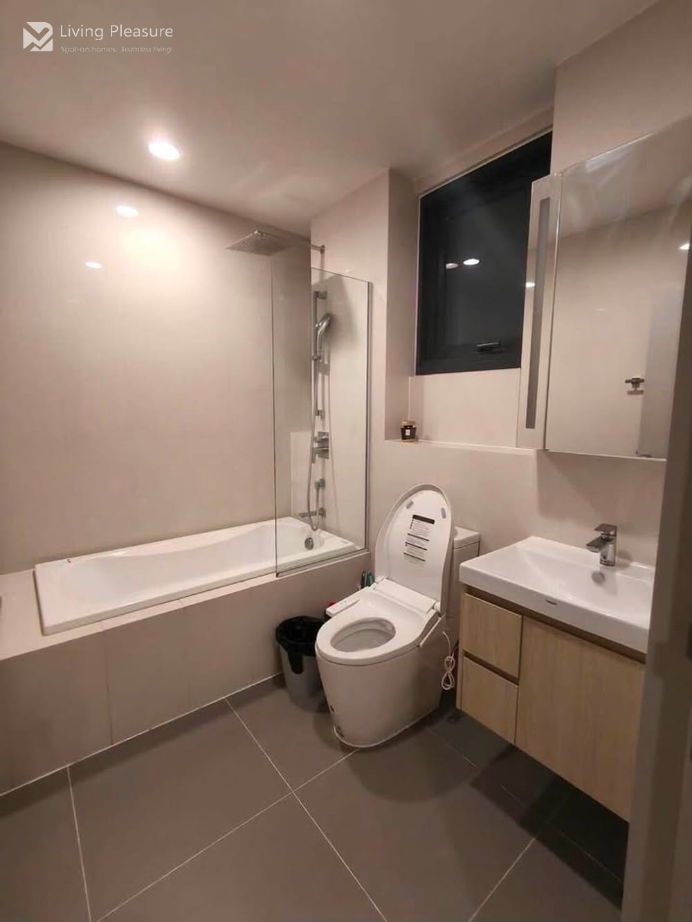 2-Bedroom Condo for Rent I Oka Haus I BTS Thong Lo 7