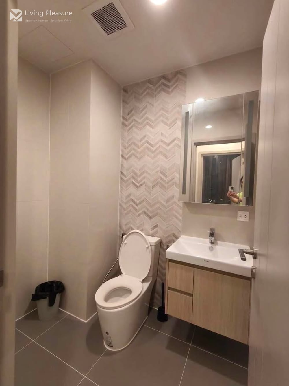 2-Bedroom Condo for Rent I Oka Haus I BTS Thong Lo 10