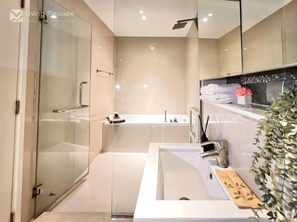 H Sukhumvit 43 9