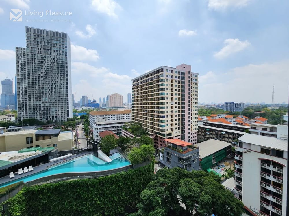 1 Bedroom Pool View Apartment for Rent at The Seed Mingle 12