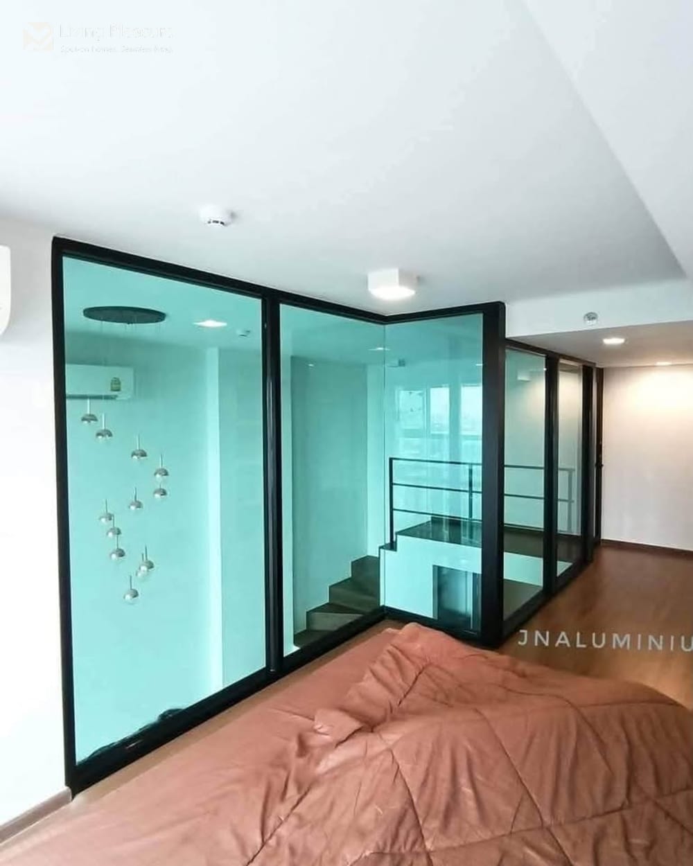 Modern 2-Bedroom Duplex for Rent at IDEO New Rama 9 with City View in Bang Kapi, Bangkok 9