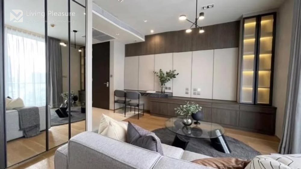Modern 1-Bedroom Condo for Sale and Rent at BEATNIQ Sukhumvit 32, Near BTS Thong Lo 9