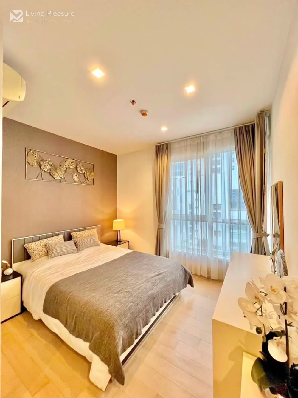 1-Bedroom Condo for Sale and Rent in HQ by Sansiri, 0.9 km to BTS Thong Lo 5