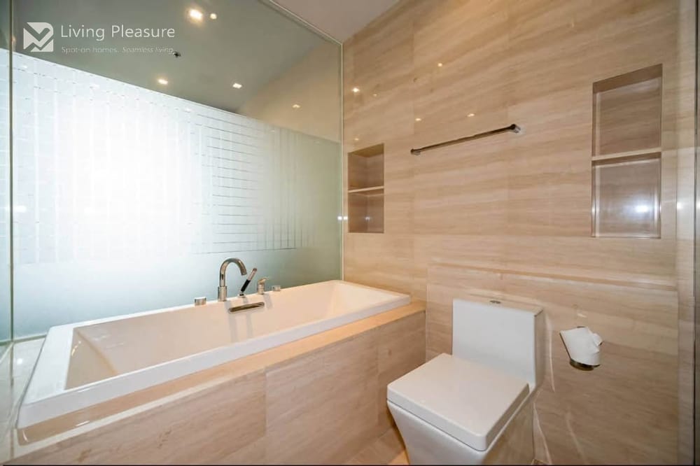 2 Bedroom Condo for Rent at The XXXIX by Sansiri - City View Near BTS Phrom Phong 9