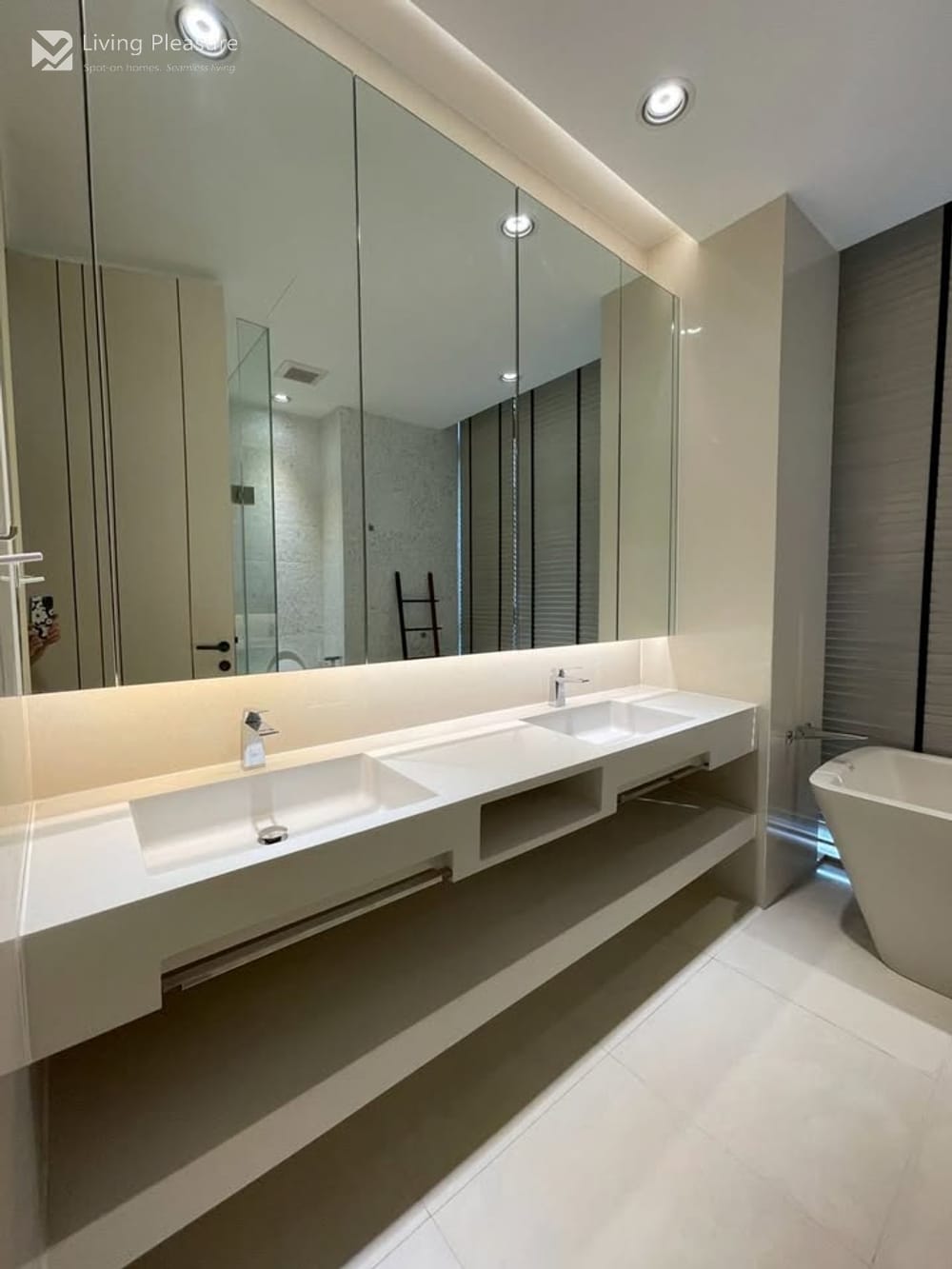 ให้เช่า 2 ห้องนอน คอนโด ใน วิทโทริโอ้ (Vittorio) 19