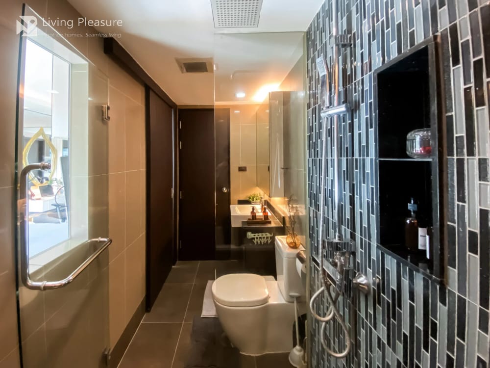 Tidy Deluxe Condominium  9
