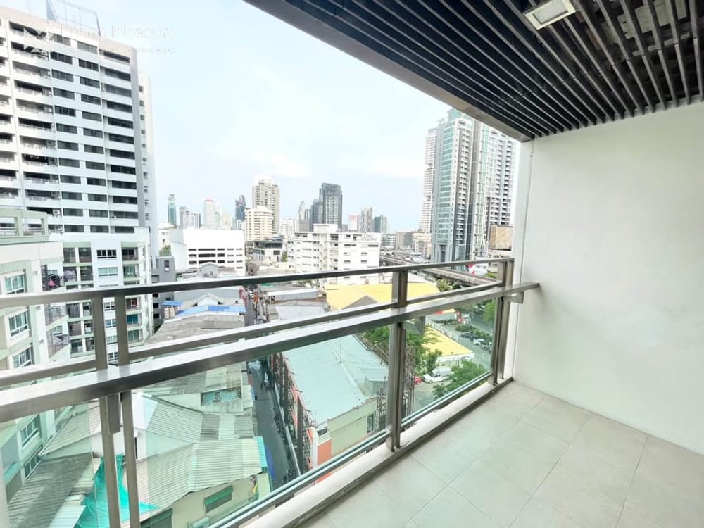 2-Bedroom Condo for Rent at The Madison, Steps from BTS Phrom Phong 9