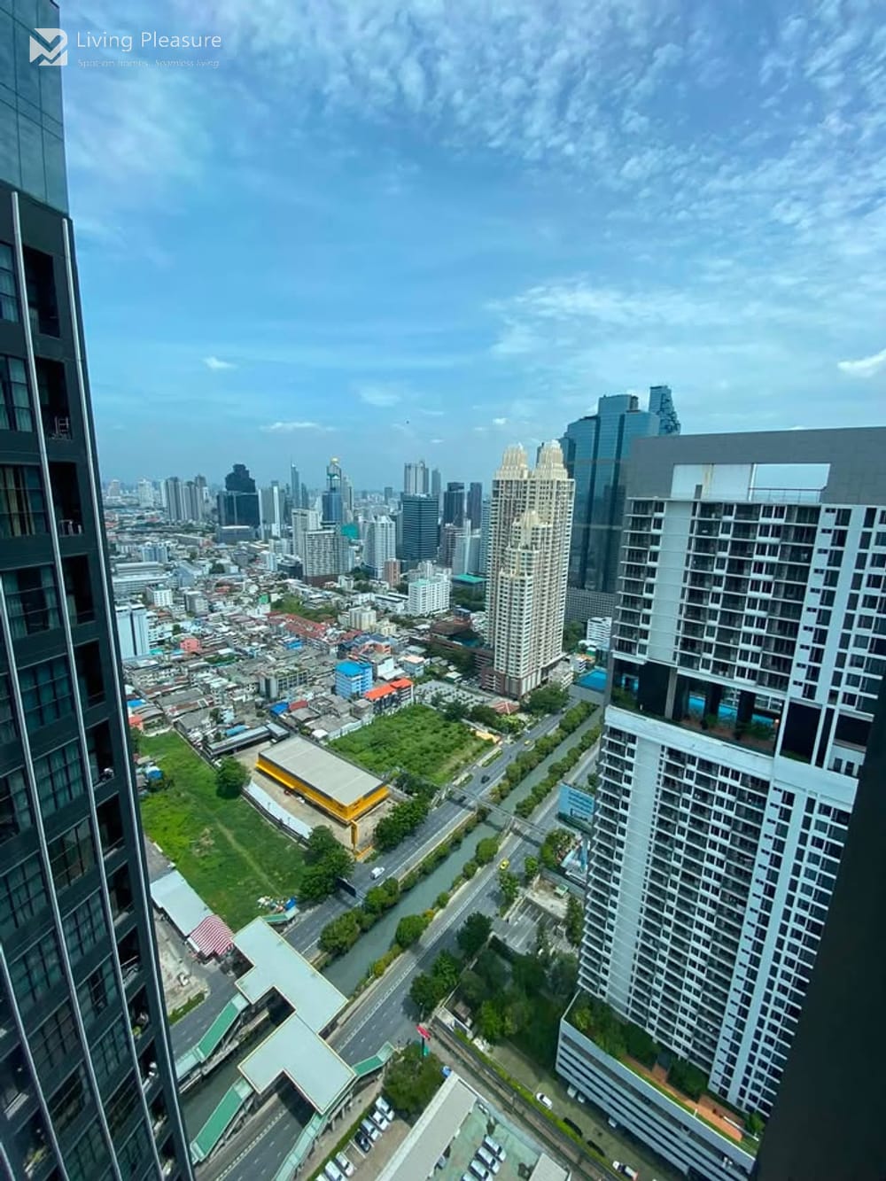 2-Bedroom Condo for Rent in Knightsbridge Prime Sathorn, Near BTS Chong Nonsi 7